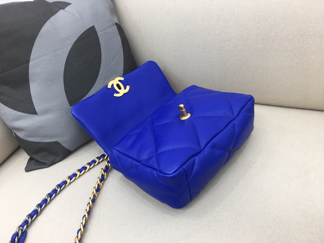 Lambskin 19 Handbag Flap Bag AS1160 Blue